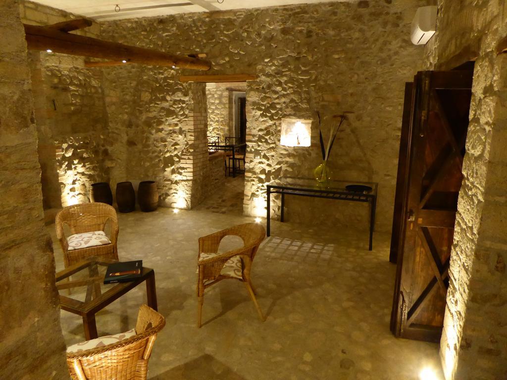 Вилла Pietre Di Fiume Apice Экстерьер фото